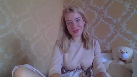 softy_aura online show from July 25, 9:05 am