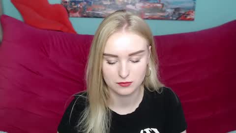 Sofie  online show from October 12, 5:10 am