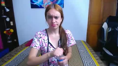 Snapshot of sofyswee chatting on October 21, 1:15 pm sofyswee online show from October 21, 1:15 pm
