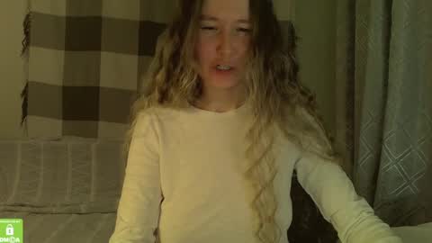 Mary online show from January 10, 7:32 pm