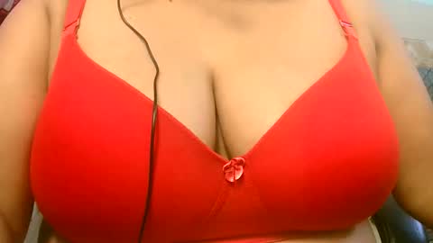 Snapshot of soni88888 chatting on September 17, 11:52 am soni88888 online show from September 17, 11:52 am