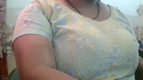 Snapshot of soni88888 chatting on February 12, 4:54 am soni88888 online show from February 12, 4:54 am
