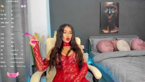 Snapshot of sonia__rey chatting on December 3, 7:11 pm Sonia Rey online show from December 3, 7:11 pm