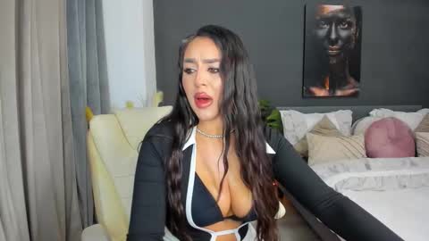 Snapshot of sonia__rey chatting on October 23, 3:40 pm Sonia Rey online show from October 23, 3:40 pm
