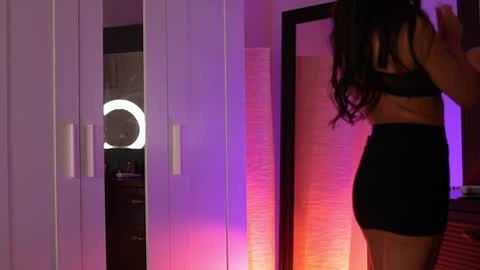 Sonia Kate online show from July 31, 7:59 pm