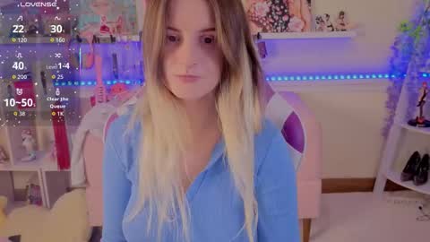 Sonia Meow online show from November 25, 6:37 am