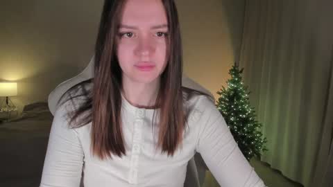 Snapshot of sonia_moon_ chatting on January 7, 1:17 am sonia_moon_ online show from January 7, 1:17 am