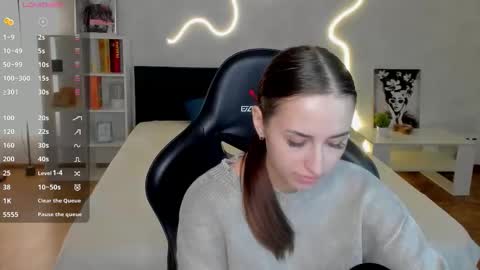 Snapshot of sony_mayy chatting on October 23, 2:06 am sony_mayy online show from October 23, 2:06 am