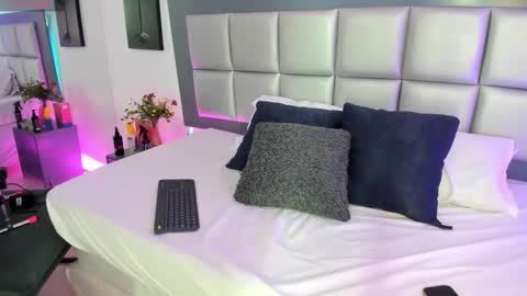 sophi Leone online show from February 3, 12:43 pm