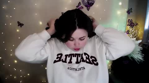 sophia__olsen online show from February 3, 7:35 am