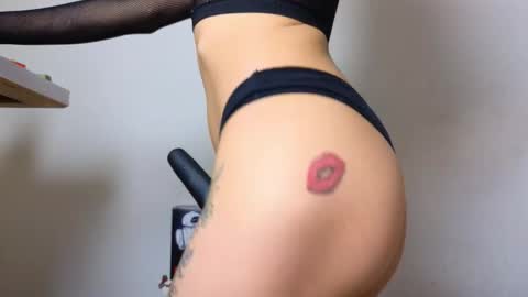 Sophia Grand online show from December 14, 5:35 am