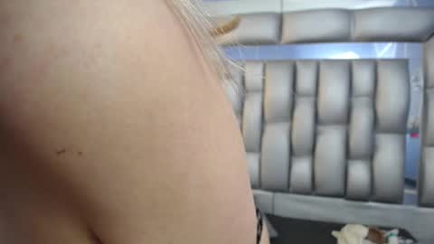     SOPHIA      online show from March 7, 2:01 pm