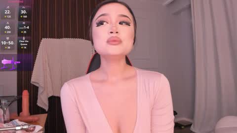 Snapshot of sophia_squirtits chatting on January 19, 2:59 pm QUEEN OF SQUIRT online show from January 19, 2:59 pm
