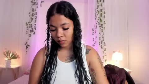  S O P H I A  online show from July 8, 12:07 pm