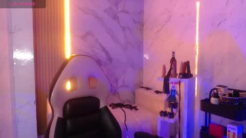 Sophia online show from May 1, 4:48 am