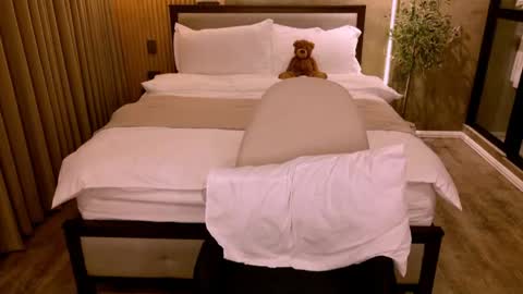 sophiaandress online show from April 26, 10:51 pm