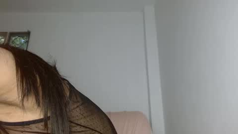 Snapshot of sophiabedford chatting on January 30, 5:17 pm Sophia Bedford online show from January 30, 5:17 pm