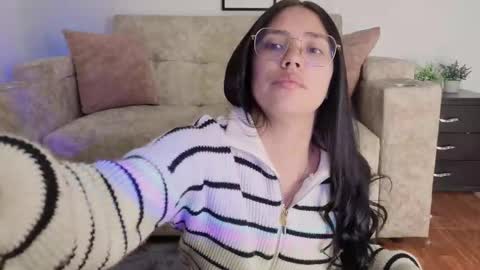 sophiacolemann online show from March 24, 12:16 am