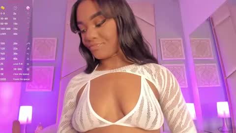 Snapshot of sophiasmiths_ chatting on January 17, 9:17 pm SophiaSmiths online show from January 17, 9:17 pm