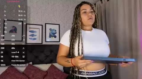 sophie__blare online show from August 5, 7:20 pm