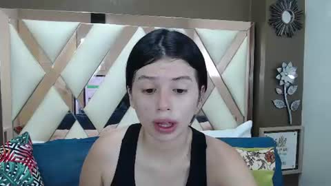 S O P H I E online show from July 14, 6:56 pm