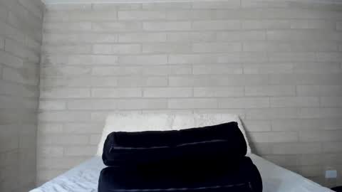 sophiebellucci online show from November 25, 2:03 am