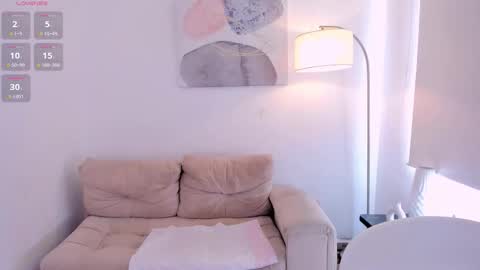 Snapshot of sophiebrownx_ chatting on September 19, 6:18 pm Sophie online show from September 19, 6:18 pm