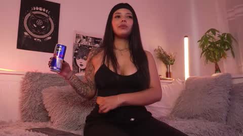 Sophiee  online show from March 6, 8:37 pm