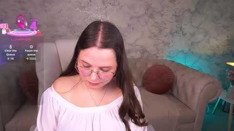 sophieedreams online show from October 3, 7:52 pm
