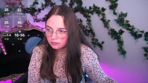 sophieedreams online show from October 15, 1:57 pm