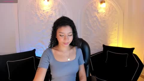 Snapshot of sophiehouston_ chatting on September 25, 2:54 am Sophie Houston online show from September 25, 2:54 am