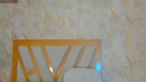 Sophie online show from January 9, 1:15 pm