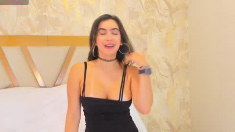 Snapshot of sophiekozlov chatting on January 26, 12:54 pm Sophie online show from January 26, 12:54 pm