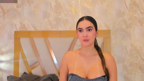 Snapshot of sophiekozlov chatting on January 15, 12:47 pm Sophie online show from January 15, 12:47 pm