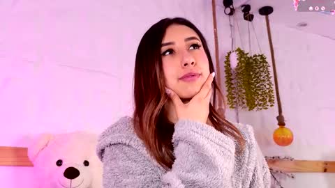 Sophie online show from March 18, 6:24 pm