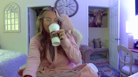 Your Barbii online show from February 23, 12:30 pm