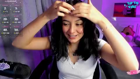 Snapshot of soy___lili chatting on March 8, 11:39 pm Lili online show from March 8, 11:39 pm