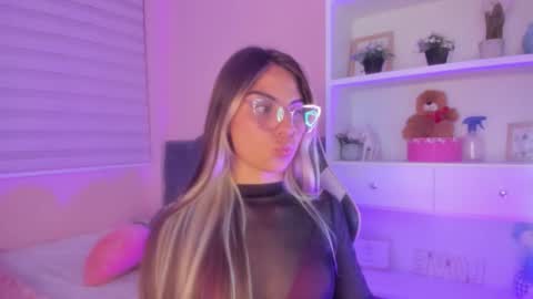 Marce  online show from March 25, 12:27 am