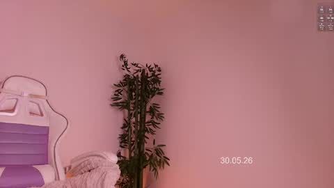 M A R I A N A online show from May 31, 2:39 am