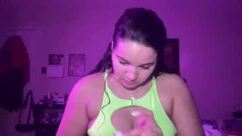 Soyoceanne online show from February 2, 11:59 pm