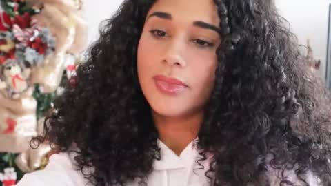 You want to talk to me more personal follow me in My Channel VIP  50 the discount       online show from January 4, 8:05 pm