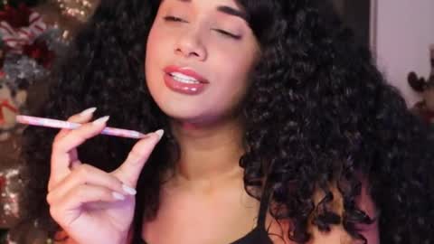 You want to talk to me more personal follow me in My Channel VIP  50 the discount       online show from January 8, 7:34 am