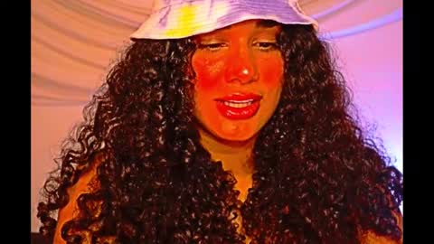 You want to talk to me more personal follow me in My Channel VIP  50 the discount       online show from March 2, 4:50 am