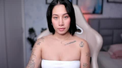 brisa  s online show from April 15, 3:45 pm