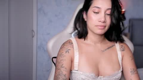 brisa  s online show from November 5, 7:41 pm