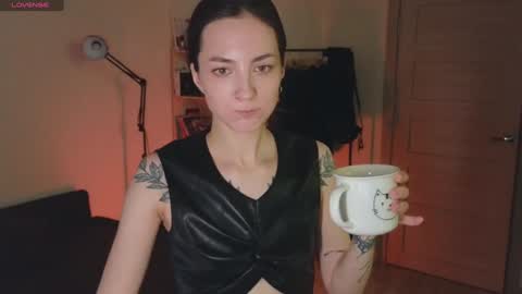 Snapshot of space_x_roxy chatting on December 20, 7:07 pm Roxy online show from December 20, 7:07 pm