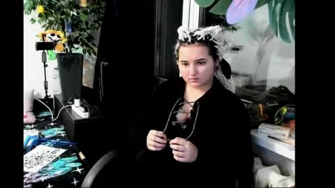 Snapshot of spanking_girls chatting on January 20, 12:04 am Evgenia online show from January 20, 12:04 am