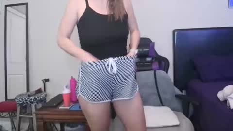 Tip 1 token  Follow me on instagram  Sparkle pinuppp online show from January 18, 4:31 am