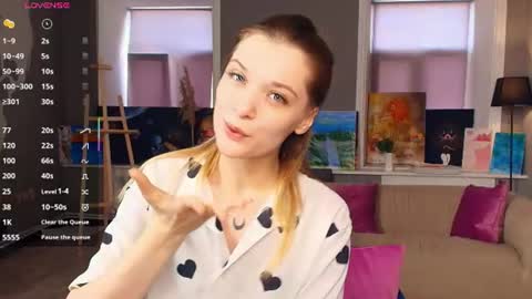 Kate online show from June 18, 9:14 am