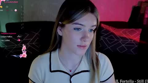 Snapshot of spicejessy chatting on March 8, 5:41 pm your sweet Jessy online show from March 8, 5:41 pm